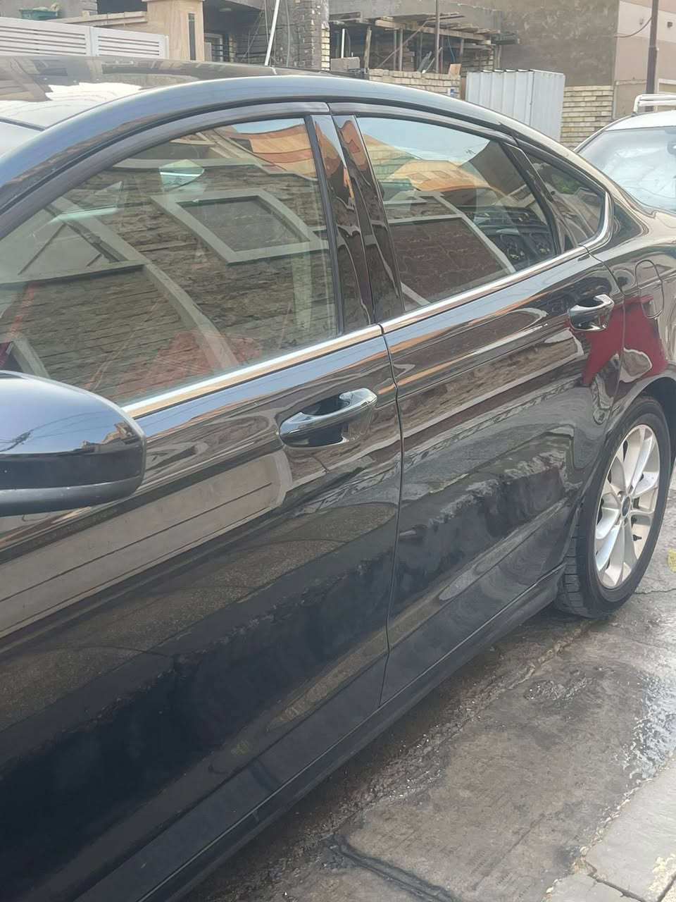 السلام عليكم
فورد فيوجن 2020 SE
محرك 1500 تيربو
شاشة كبيرة تدعم نظام الابل كار بلي 
شاشة اعطال
حساسات خلفية
تبريد قطعتين
كراسي كهرباء
تحكم ستيرن
لد نهاري
كير ماوس
كامرا دوارة 
ماشية 82 ميل حادثة  سطحي الحادث لا لغد ولا شواصي السيارة نضيفة جداً محرك كير تبريد مكفولات السعر 16.000.000 دينار او 105$ مكان السيارة حي الجهاد حي الحسين خلف مدارس الفرات الاهلية 
للاستفسار الاتصال على الرقم ***********
واتساب ***********
