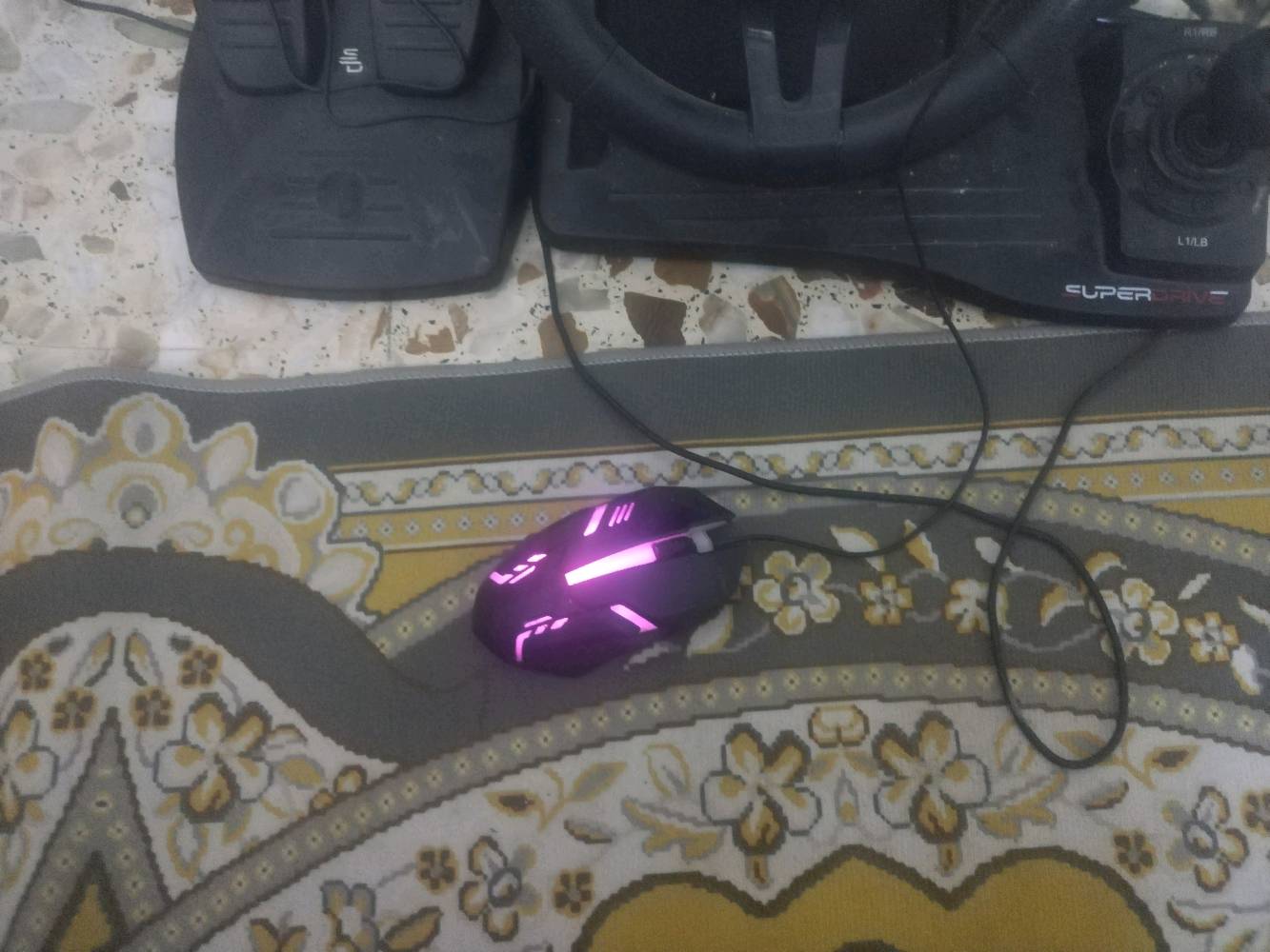السلام عليكم pc للبيع المواصفات بالصورة والملحقات هم بالصور للبيع فقط مكاني بغداد البياع ..قيم 
مبلغ بالنشر للتواصل الاتصال مع صاحب الحاسبة 
0781 071 7873
