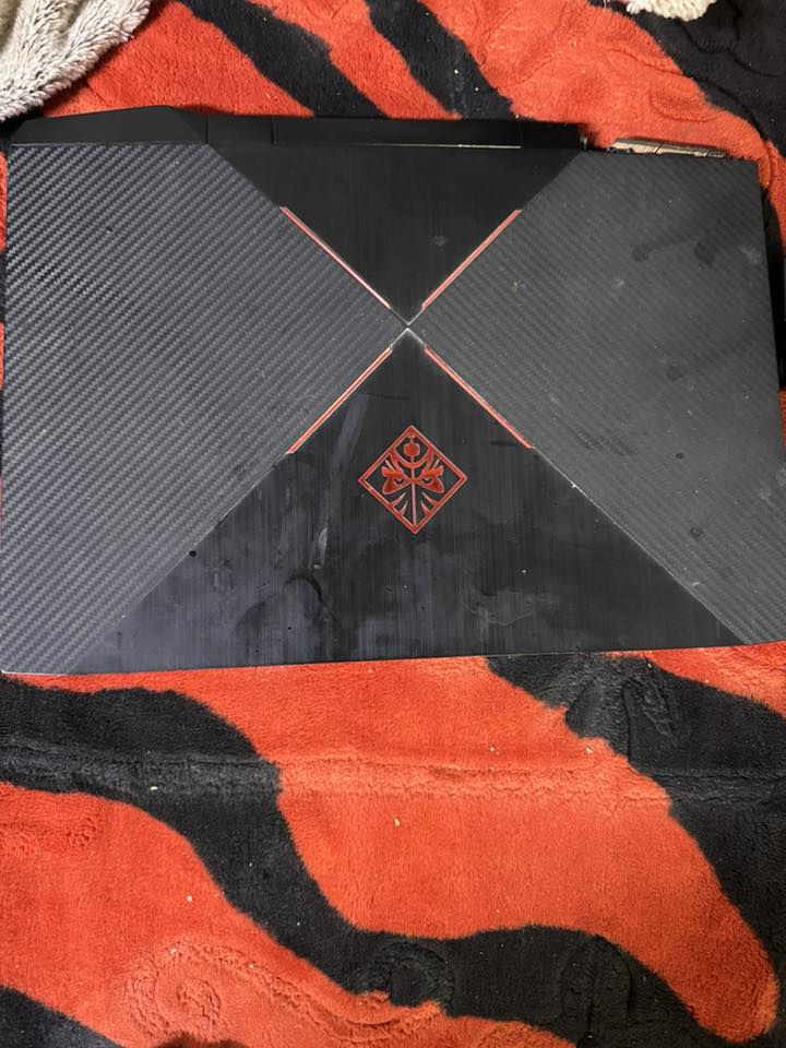 كاميرا كانون D850 فول Hd
بلوتوث
وايف اي 
استخدام قليل
ياباني اصلي
عدسة 18_55دبل ستبلايزر
رونن DJI Rs3جديد شغال
لاب تول Hp اومين اعلى فئه مونتاج و فوتو شوب
للبيع شلع كلهن
السعر مليونين و ربع 2,250,000وبيها مجال
للأستفسار ***********
