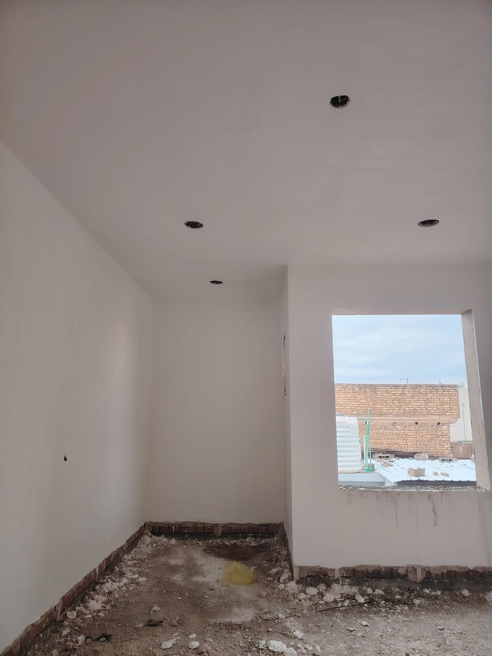 سلام عليكم شغل جص بورك نضافه وعداله مصاطر ستلام مهندس العنوان ديالى تواصل على رقم ***********
