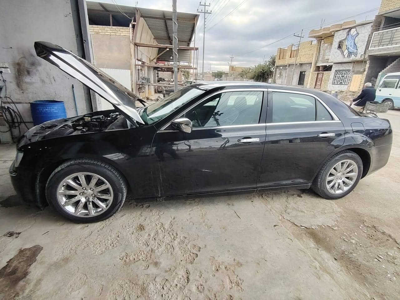 سلام عليكم اوبامه مديل 2013 متومه شمالي ارقام وسنويه مواصفات بنراما شاشه بصمه تحكم ستيرن كشناات جلد حساسات امامي خلفي تشغيل عن بعد مكينه 507 هيمي كير ومحرك كفاله تخم تاير وحداده جدد مكان سياره بصره لسعر 65 للستفسار ***********
