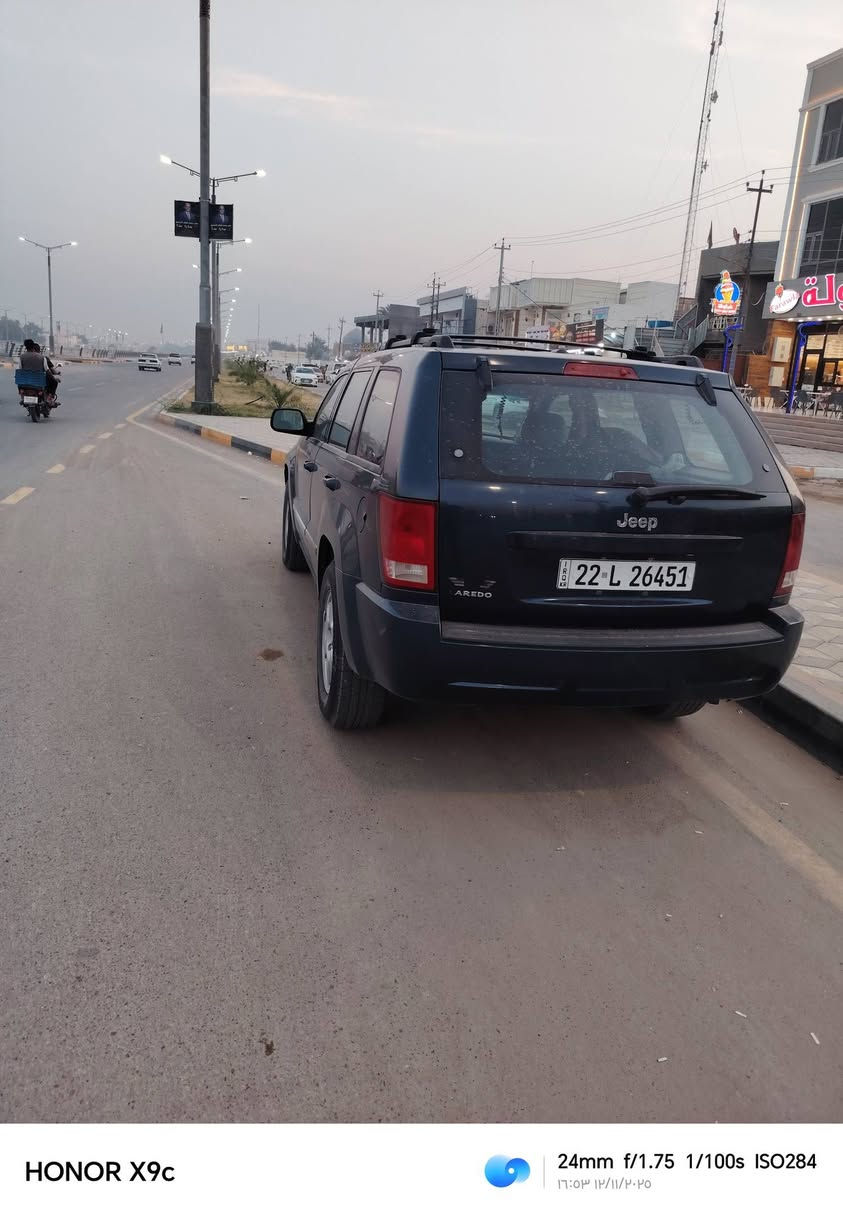 السلام عليكم...
جيب ٢٠١٠ للبيع

مكان السيارة بعقوبة
باب السائق مبدل مصبوغ
بدون ايرباگ
السعر ٩٧
وبي مجال للطيبين

***********
