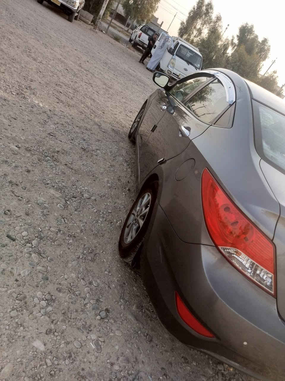 السلام عليكم
اكسنت امريكي مديل 14
بيها ثلاث قطع صبغ فقط بدون دواخل يعني رش 
رقم ديالى الجديد بسمي تحويل مباشر 
سياره مال بيت الله شاهد سياره يعني مامتعوبه 
كير ومكينه مكفول شرط
تبريد شغال 
السعر 88وبيها مجال قليل 
مكان ديالى شهربان 
***********
