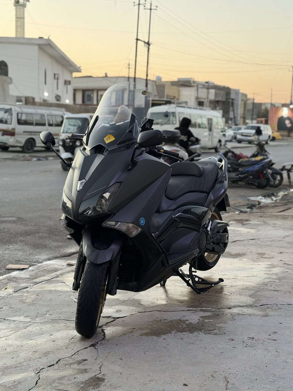 سلام عليكم تي ماكس بلاك ماكس علايم ذهبية مكفوله كفاله عامه ٣ سويجات  مديل 15 ماشيه 19km سعر 58 وبيه مجال للستفسار مكاني البياع تقاطع درويش ***********
