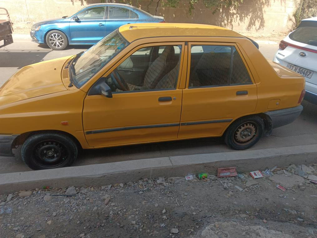 السلام عليكم 
سايبة للبيع بغداد  موديل 16  كير ومكينة خير من الله هية وغرامة امصفرا  شرط تحويل
تخم تاير  صدر نضيف وشواصي انضاف بيهة جاملغ صفحة السايق امبدل  السعر 32
العنوان بغداد جسر المثنى *********** بغداد, العراق
