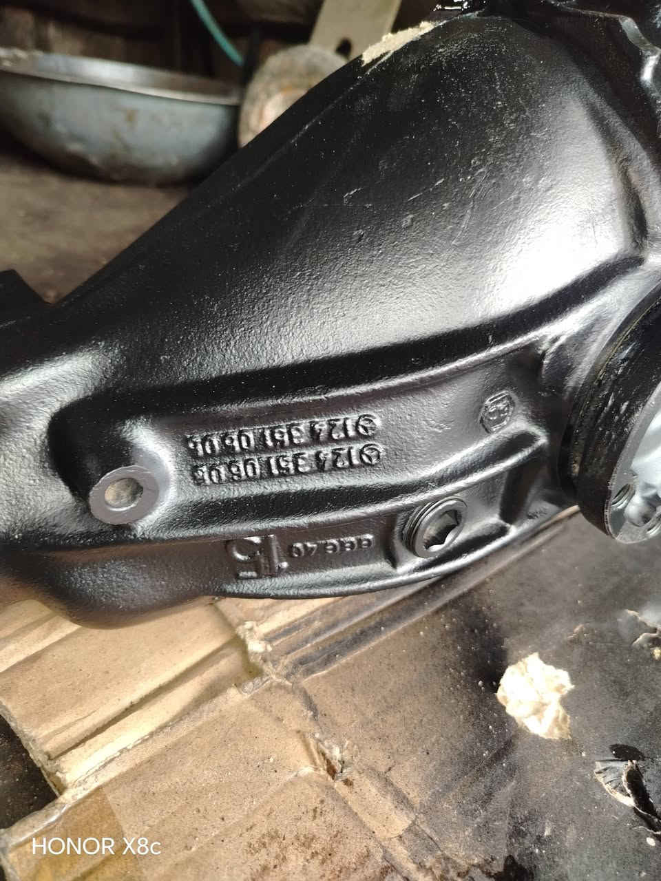 سلام عليكم ورحمة الله رمضان مبارك عليكم موجود اكسن مارسدس ام عيون موديل 2000 مع الدرايمان مستعمل اخو الجديد السعر 150 وبي مجال الي يحتاجة يراسلني


**إذا كنت صاحب هذا الإعلان وتريد حذفه لأي سبب، رجاءا أرسل رسالة إلى الدعم الفني**