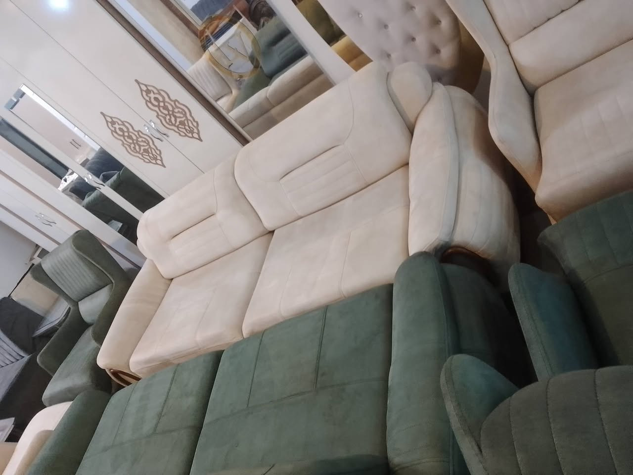 تخم تركي عشره نفر كلش نظيف

***********وات
***********
