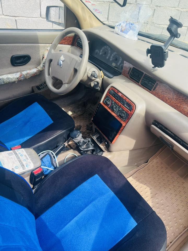 سمد مديل12 سياره خير من الله مابيه بس شكم ضربه بسيطات  توني سياره كهربائيات زنون شاشه كله شغال سعر33وبيه مجال شي بسيط وهاذ رقمي ***********
