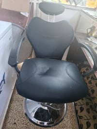 ديكور امرايتين • كرسي • مستعمل شوي