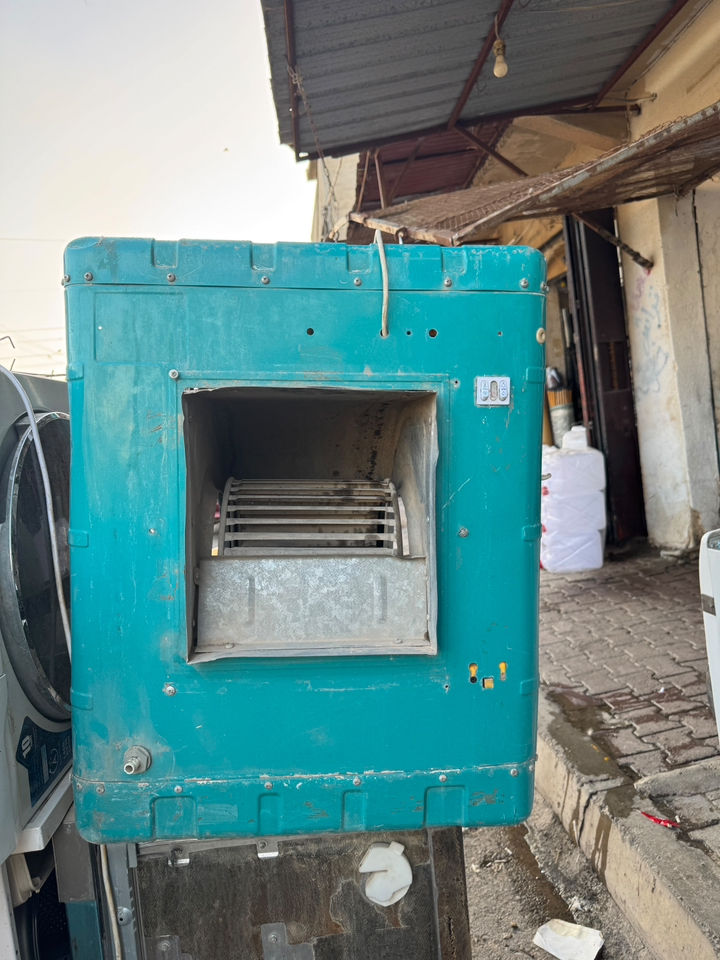 السلام عليكم 
مبرده للبيع شغله سرعتين بشرط 
‭0787 722 8865‬
***********
