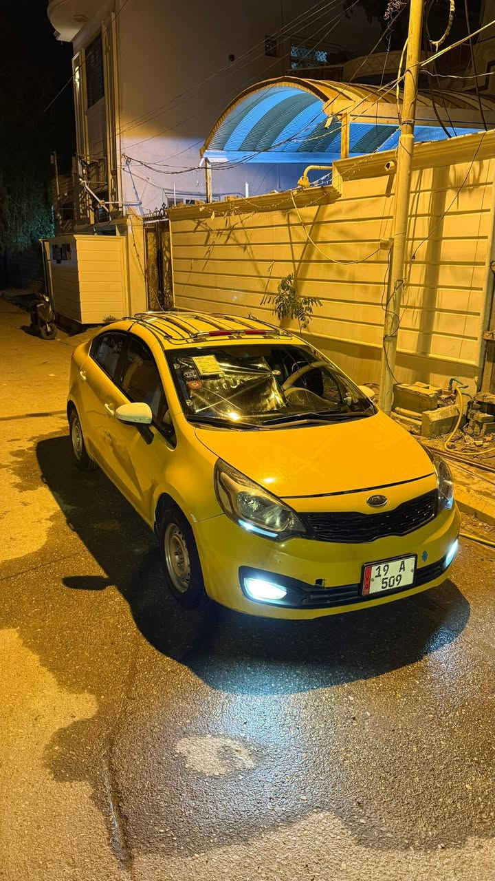 السلام عليكم   ريو موديل 12 خليجي البيع السياره او مراوس السيارع جاهزه من كلشي تحويل ثاني يوم السياره بسمي مكينه 1600 السياره جاهزه من كلشي مكينه كير حداديه تخم تاير تبريد مصفره هيه وغرامات متخسر عليهة ربع كبل الشارع السعر 85 وبي مجال مكان السياره سماوه قضاء الرميثه ***********
