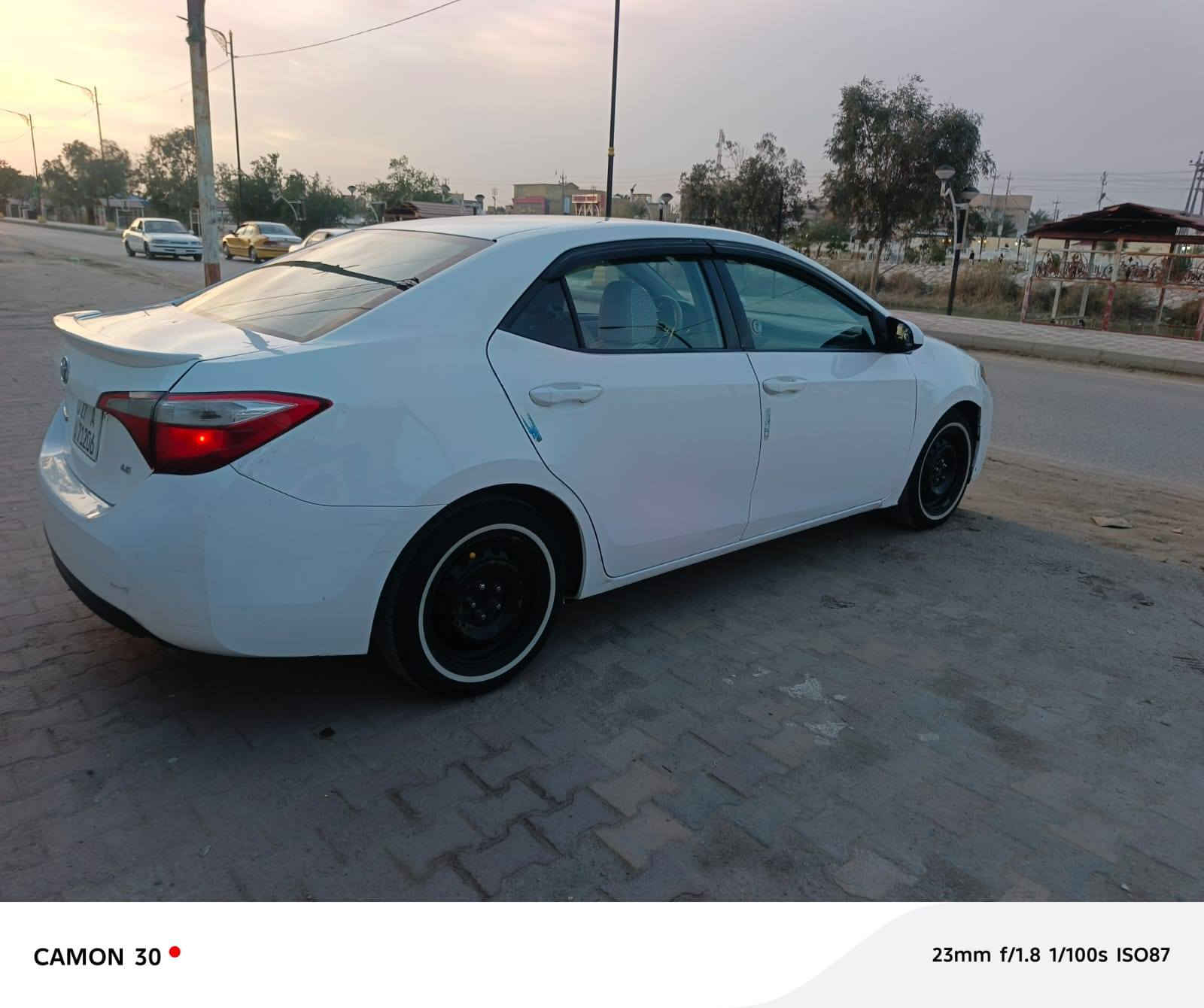 السلام عليكم
كورلا للبيع موديل 2016 رقم ذي قار دولي بسمنه سنويه لل 30 حادثه جاملغ وبنيد 
جاهزه مكينه وگير1800 شرط جديد ومامفتوحات حداديه تخم تاير تبريد كهربائيات شاشه كامره كلها شغاله
السعر ب 103
رقمي ***********
