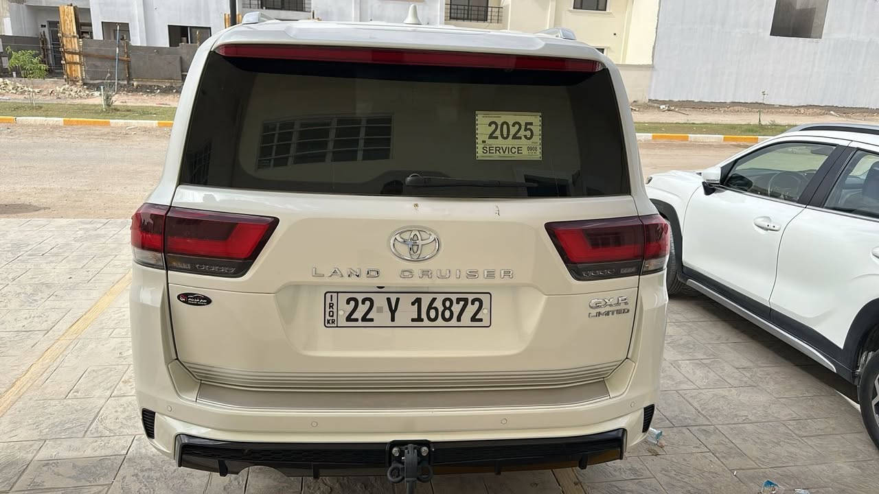 السلام عليكم. لاندكروز موديل 2025 كفاله عامه فئه GXR معروفه مواصفاتها السعر 735$ وبيها مجال للاستفسار ***********
