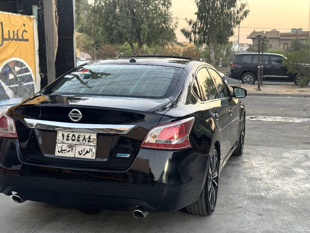 سەرەتا 18 گەڵا غەڕامەی لەسەرە
​🚗 نیسان ئەلتیما 2013(SR / فول مواسەفات)
​ڕەنگ: ڕەشی بریقەدار، تەواوی جەستەی پۆڵیشکراوە و ناوەوە و دەرەوەی زۆر پاک و بەڕێک و پێکی ڕاگێراوە
​سەقف سڵاید (فتحة سەقف)
​ویل کەپ و تایەی سپۆرت و جوان
​ناوەوە ڕەش، سوکان کۆنترۆڵ، شاشە و کامێرا
​گڵۆپی پێشەوە پرۆجێکتەر و لید
​گێڕ: بە شەرت (زۆر ساغ و بێ کێشە).
​پەڵە و لێدراوی: ٥ پارچەی لێدراوە بەبێ ناوگرتن (دوو دەرگای سەکن، جاملغی پێشەوە و بۆنیت گۆڕاوە). ناوەوەی زۆر ساغە و پشتی کێشەی نییە.
​(مەکینە): یەک چاوەی کاسکێتی سووتاوە و هەندێک ئاو کەم دەکات (تێبینی: نرخی چاککردنەوەکەی لە کاتی مامەڵەدا لەبەرچاو دەگیرێت).
​ڕەقەم: هەولێر
​غەڕامە: 18 گەڵا غەڕامەی لەسەرە — لە دوای تەواوبوونی مامەڵەکە ڕاستەوخۆ دەگەڕێنرێتەوە.
​💵 نرخ: ٩١ گەڵا (لەگەڵ مامەڵەیەکی زۆر کەم بۆ کڕیاری جدی)
واتساپ:*********** كركوك, العراق
