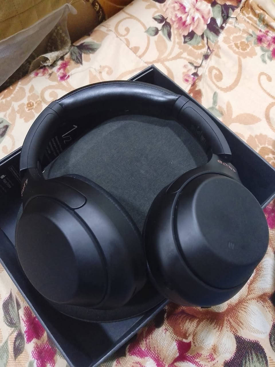 سماعات سوني wh-1000xm4
سماعات سوني نضيفه الكارتون ابيض بي اشتباه :السعر 190 بي مجال قليل


**إذا كنت صاحب هذا الإعلان وتريد حذفه لأي سبب، رجاءا أرسل رسالة إلى الدعم الفني**