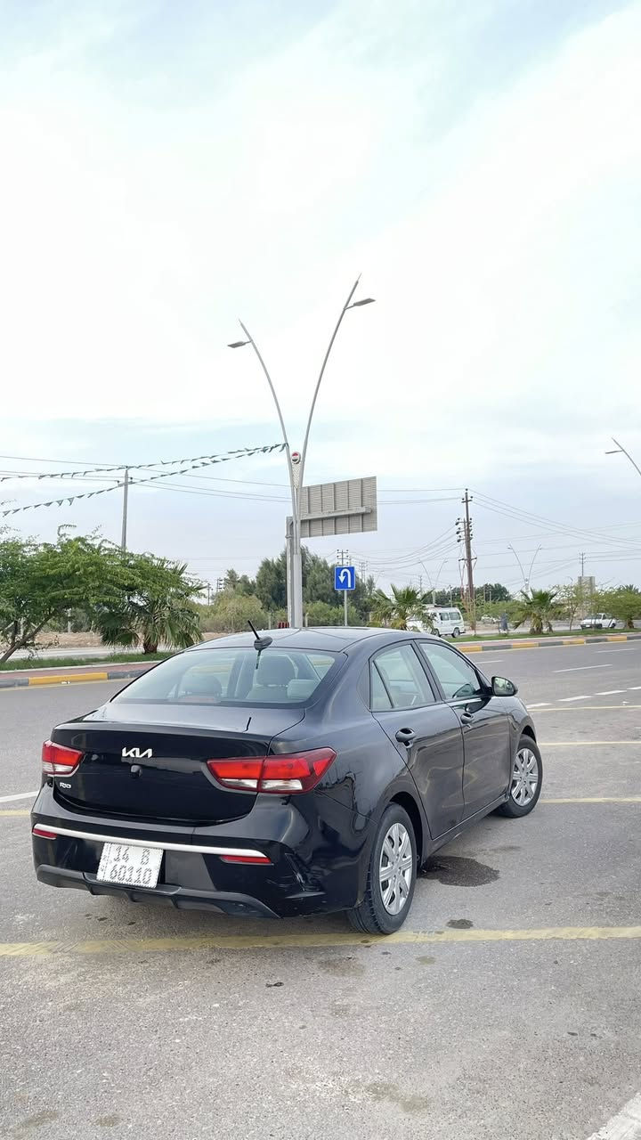 كيا ريو 
مديل2023 

رقم بصره بأسمي سنويه تنتهي 2031
مكينه 1600ccدبل نوزل دوش8نمر مرغوب
تايرات هستوه شادهن حداده تبريد گير محرك مكفول
مواصفات شاشه كاربلاي
ماشيه:63mi
ميزة سبورت مثبت سرعه سياره ماناقصه شي 
وارد امريكي حادث بچم تبديل بنيد ودعاميه اماميه وبارد في المدگر الايسر 
السعر:118$
مكان السياره البصره الزبير الاستفسار:***********
