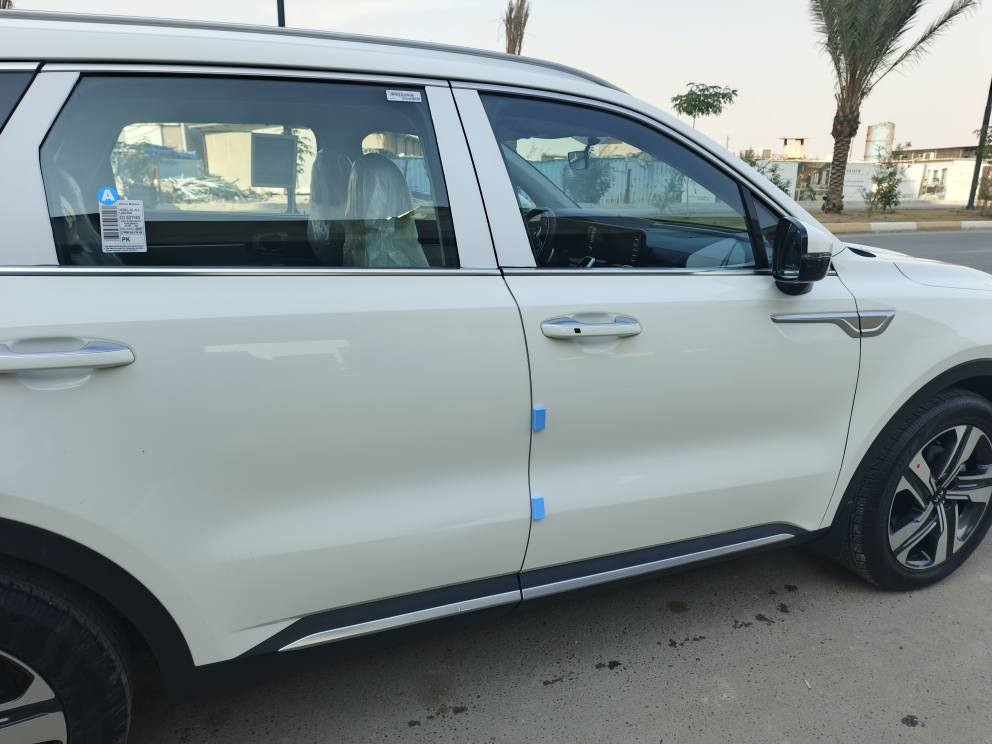 كيا سورنتو 2021 ( خـليـجـي )  شركه دوليه 
مكفوله من الضربه والصبغ   والبارد
رقم بغداد بسمي ارقام جديده وهزه جديده وسنويه
مواصفات
بصمه 
كشنين كهربائي
تشغيل عن بعد 
باب خلفي كهرباء  
نضام بريك ابي اس 
لدات اماميه خلفيه
لايت زنون
كامره اصليه دواره 
حساس امامي خلفي اصلي
شاحن وايرليس
3قطع تبريد
لد امامي بكلايت لد
شاشه كار بلي اصلي 
كروس سرعه
تحكمات ستيرن
اريل انفكيشن
سبعه راكب
ويل كب نيكل
بصمه تشغيل وابواب 
6 سلندر  م3500  مامفتوح بلادي
8كير مامفتوح بلادي   
ترحيب  
كامره دوارة      
مري شفط    اشاره بالمري 
برادات بلاديه 
شاشه كبيرة 
فول تحكم استرن 
اربع انظمه قياده  Sport  eco cimfort   smart 
كشافات ضباب رباعي
علامة بالدواسه 
السياره جديده جدا جدا مكفوله من الضربه والصبغ  السياره جديده ماشيه 42 الف
السعر 270$
***********

*********** بغداد, العراق
