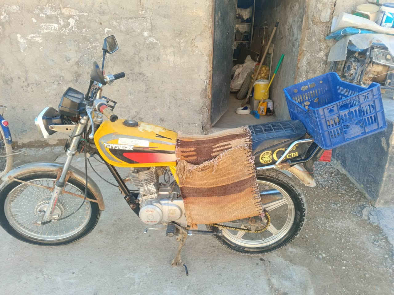 دراجه تايكر موديل 2020 محرك كفاله تنقيص تبخير بس مفتوح شلعه تخبل هلموجود كهربائيات شغاله بس بيهن طبك شغله بسيطه السعر ٣٠٠ بي مجال بسيط
عنوان الخالص ديالى 
رقم:***********
خاص موجود
دراجه تايكر موديل 2020 محرك كفاله تنقيص تبخير بس مفتوح شلعه تخبل هلموجود كهربائيات شغاله بس بيهن طبك شغله بسيطه السعر ٣٠٠ بي مجال بسيط
