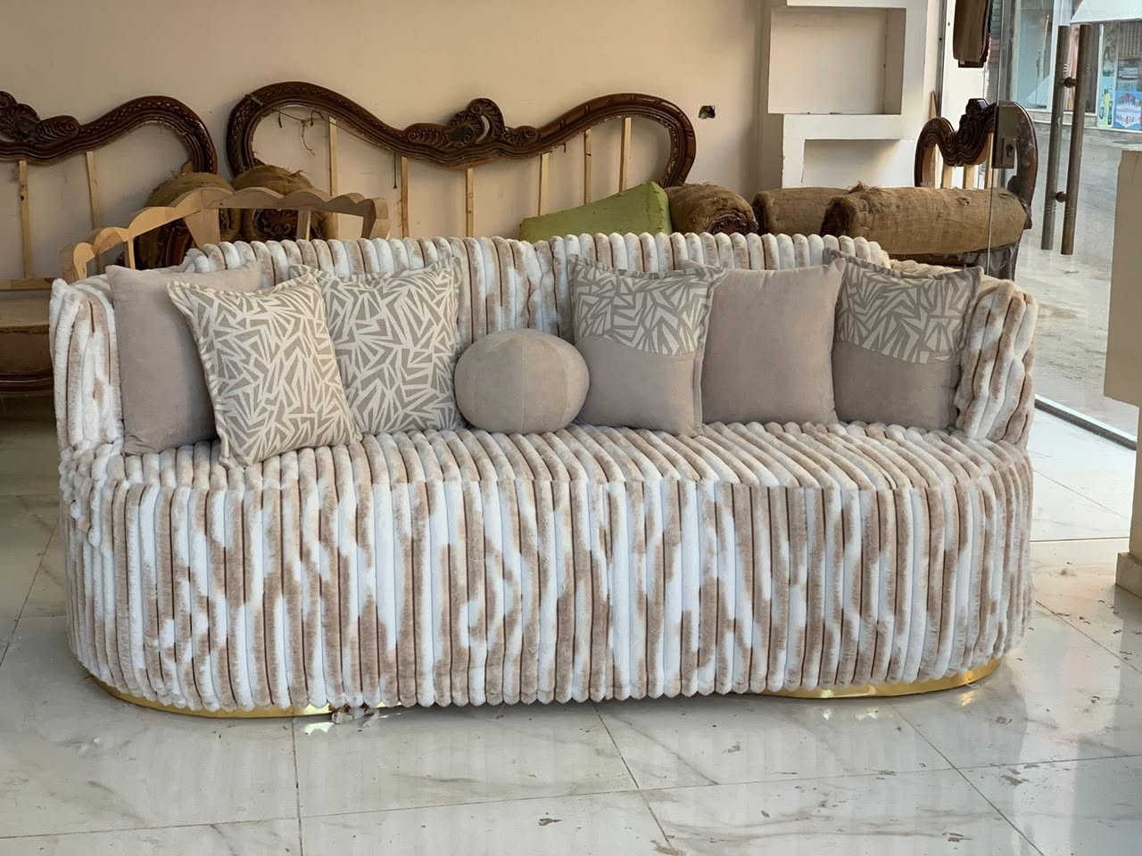 يوجد مجلس لسة جديد معمول عمولة موجود الحسينية شارع بورسعيد سبب البيع المقاسات تغيرت ومعاك قسوة 
01091535093


**إذا كنت صاحب هذا الإعلان وتريد حذفه لأي سبب، رجاءا أرسل رسالة إلى الدعم الفني**