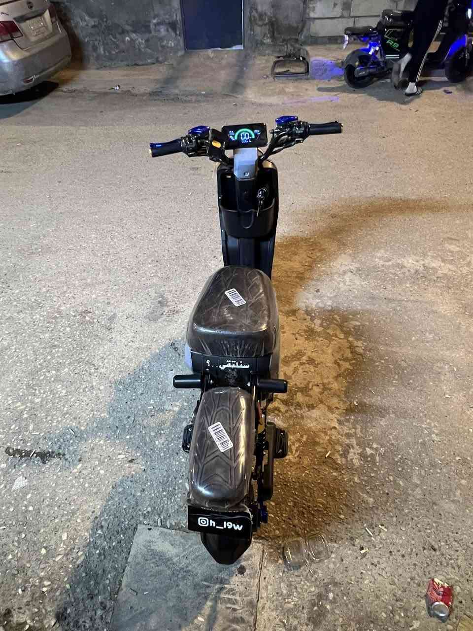 R9
مديل 2025 للبيع 
5 بطاريات 
ونلي 32 
الدراجه كله ونلي 
الدراجه نضيفه استعمال قليل 
حاطله 
سبايدرات رياضي 
مدكر خلفي كاربون فايبر رياضي 
بريكات رياضي 
استان صفح رياضي 
رايده ب 500 وبيه مجال 
واتساب ***********
