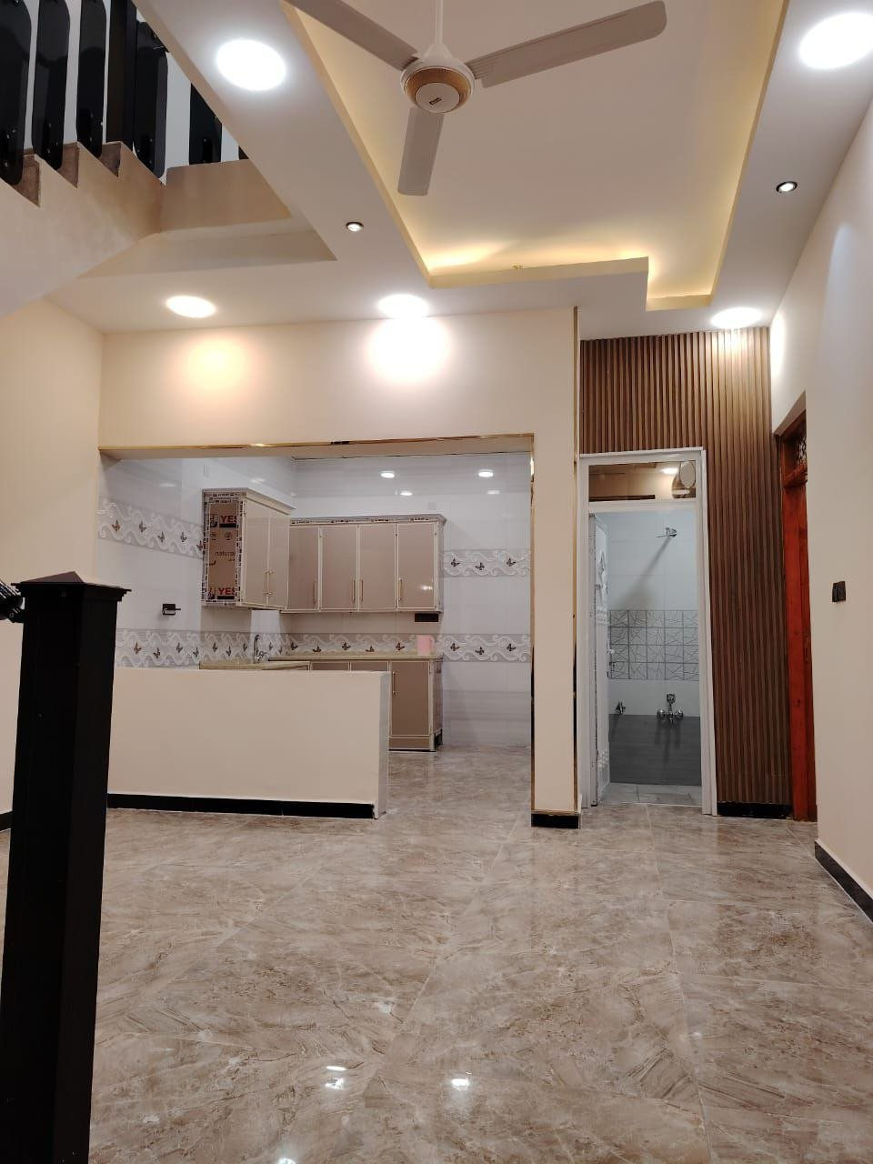 بيت  للبيع 

المساحه - 100م 

العنوان -  حي اور الثانيه مقاطعه 36 قرب سايدين الموحيه 
تفاصيل البناء - طابقين  مسلح حديث 
ط1 - غرفه +صاله+استقبال+مطبخ+صحيات
ط2 - غرف عدد2 +صاله+صحيات 

للمزيد من المعلومات يمكنكم التواصل معنا 
على صفحة الفيس بوك ( المثنى للعقار) 
او الاتصال على الرقم التالي 
ابو سيف  ***********
ابو سيف2  *********** 
للمزيد من العروض الدخول على الرابط
https://web.facebook.com/groups/353423759199621
او قناتنا على اليوتيوب
https://youtu.be/wNJnyaBvaoU ناصرية, ذي قار
