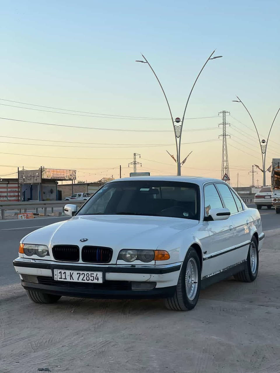 سلام عليكم BMW/750i/V12/1995كفاله عامه صبغ وضربه ونقل وتبديل
رقم بغداد بسمي سنويه ل30  حداديه جديده دبلات خلفي هايدروليك بلاد تخم تاير سلايت شغال مكينه 12سلندر سياره كلها بلاديه تبريد شغال كشنات كهرباء جلد 5بردات خلفيه كهرباء جنطه شفط منضومة زنون كامله شاشه اندرويد ويل شعاع بلاد 50 مال 2000محدث السعر 160وبيها مجال للستفسار *********** ماكن بصره
