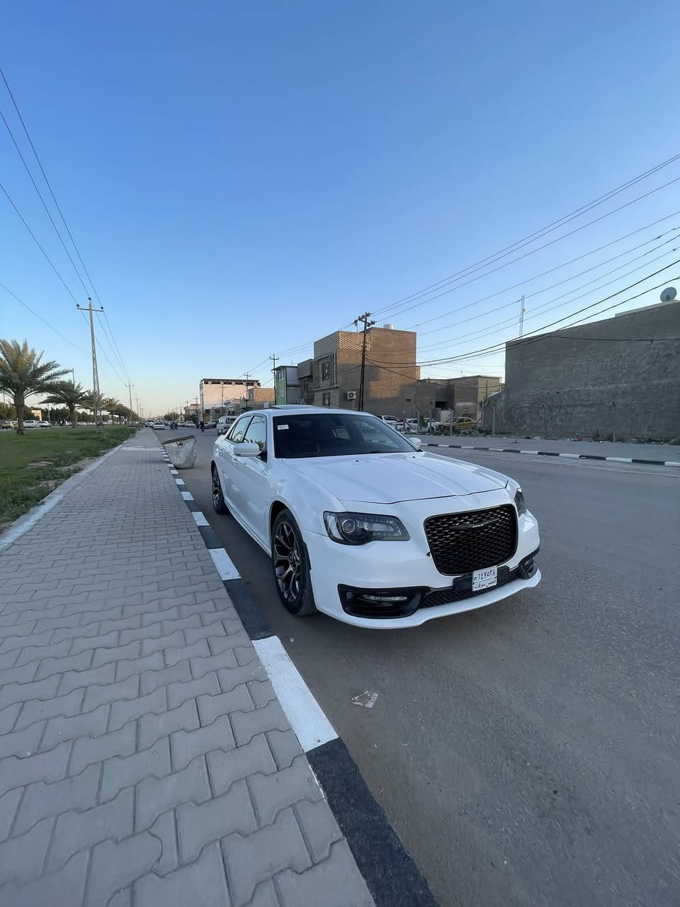 السلام عليكم 
للبيع 2018اصل 
السياره فول للاخير
مواصفات الS
رادار 
حساس خلفي أمام 
بنيراما
6 اسلندر
السياره قطّعه واحد فقط 
السعر 235 وبيه مجال 
***********
