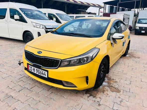 السلام عليكم فورتي ٢٠١٧ السيار ليبل واحد ماعده الجاملغ السايق السياره جاهزه ومنضومه غاز جديده بعده بالضمان  ومامشتغله السعر ١٢٠ وبيه مجال قليل الي يحب يتصل *********** مكاني بغداد حي اور
