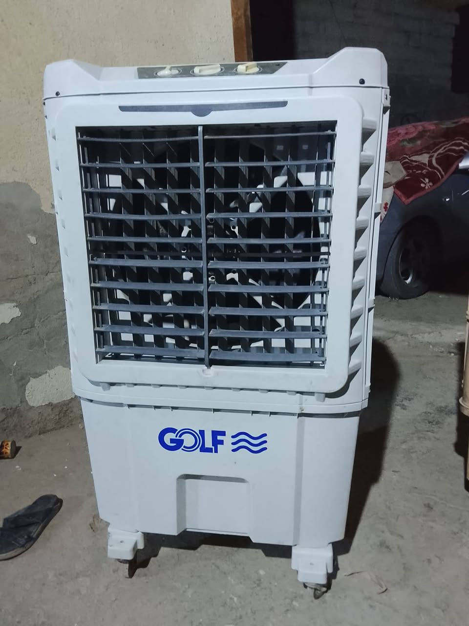 مبرده للبيع نضيفه استخدام قليل كلش  السعر 100وبيهه مجال الرقم للتواصل ***********

