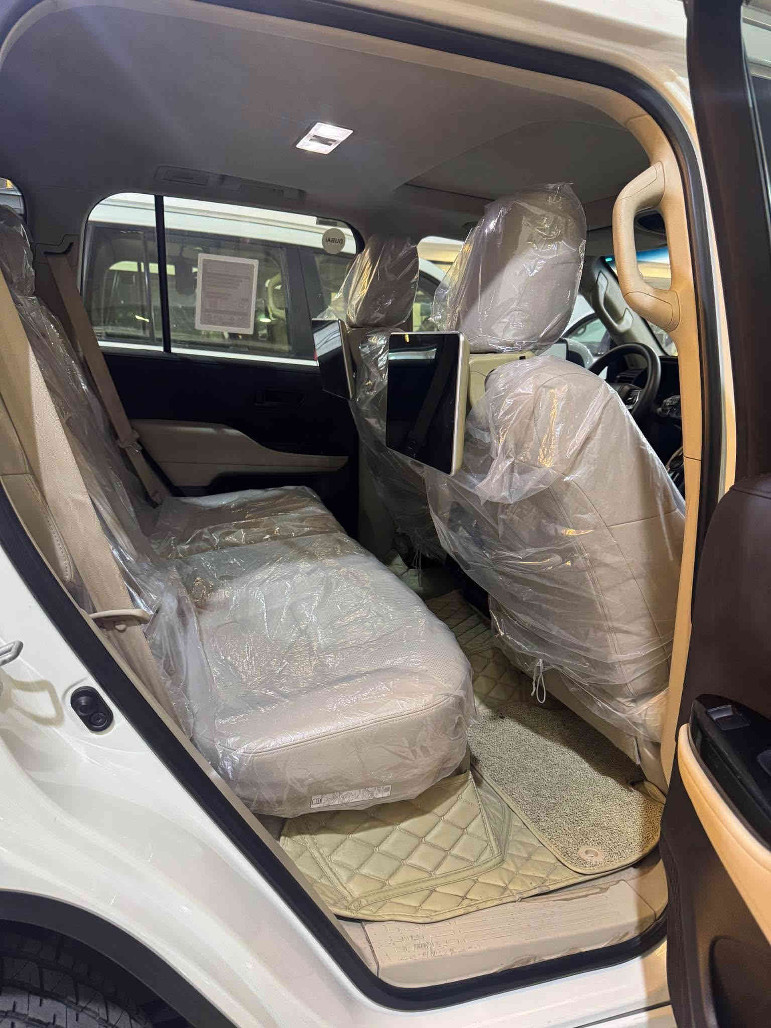 ‏ Land Cruiser 2022

  
GXR     3Screen 

……………………………………………………

تویوتا    لاندکروزەر

2022  سپی

6     پستن

مەکینە
4.0L

…………………………………………………..

جی  ئیکس   ئار

3    شاشە

بێ    تۆربۆ

………………………………………………………………………….

مواسفات

کوشن جلد

شوێن  مۆبایل   شەحن   کەرەوە

کامێرای    دواوە
 
سندوق کارەبایی

حەساس

3 شاشە 

ئاوینە رادار

لایت زینۆن

لایت لید

دیاریکردنی خیرایی

شغال

8  ایرباگ

………………………………………………………………………….

ماوەی رۆیشتن

 
83         هەزار       رۆیە       
 

………………………………………………………………………….

سفری   هەولێر

شەریکات

رادار

………………………………………………………………………….

2   شوێن   سبوخ   هەیە

………………………………………………………………………….

رەقەم و سەنەوی نوییە

بەناوی خۆمانە

………………………………………………………………………….

شوێن      هەولێر
 
معرض      جوهر

………………………………………………………………………….

نرخ

……………………………………..

575                                           وەرەقە

………………………………………………………………………….

***********

(   واتس  اب   هەیە    ) أربيل
