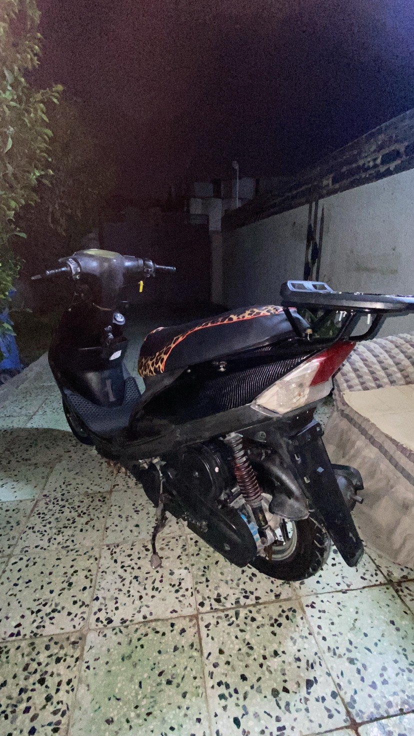 السلام عليكم ماكس عدله للبيع الدراجه خير من الله احله من الصور المكينه خير من الله ما ينسمع صوتها خرسه كهربائيات كلها شغاله لايت زنون عالي ناصي المكان البياع شرطه الخامسه 