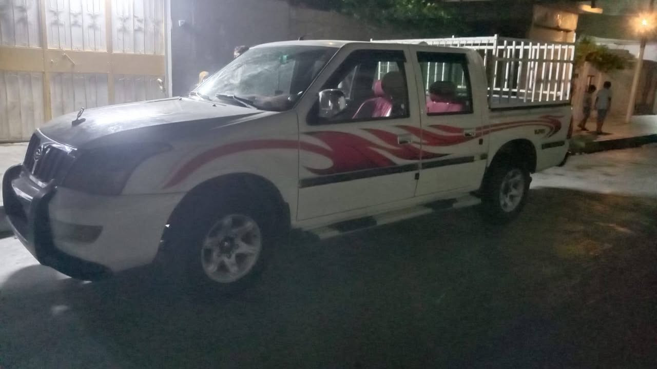 ✨ وصلت حديثاً إلى مكتب رهف 
خلينا نقدم لكم عرضنا المميز لهذا اليوم! 🚘💨
📋 تفاصيل السيارة:
🔹 السيار 🚗 بيكم
🔹  كابون بانزين
🔹  تبريد تتفه
🔹 ناقل ⚙️ شرط
🔹 المحرك:      شرط     🛠✅
🔹 الرقم:  نينوه مصطره
🔹 الضرر ( بيها باب البودي صبغ دواير بيهم شويا صبغ. بدون اي ضرر. جامات كهرب. سيارا نضيفه 
💸 السعر.    57 وبيها مجال 
📍 موقعنا:
الموصل - حي الزنجلي - قرب مول دريم 📍🏢
⏰ أوقات العمل:
من الساعة 09:00 صباحاً وحتى 10:00 مساءً 🕘🌙
📞 للتواصل والاستفسار:
يسعدنا استقبال اتصالاتكم المباشرة خلال ساعات العمل:
📲 ***********
📲 ***********
🌟 مكتب رهف.. اختياركم الأمثل لسيارة العمر! 🌟
