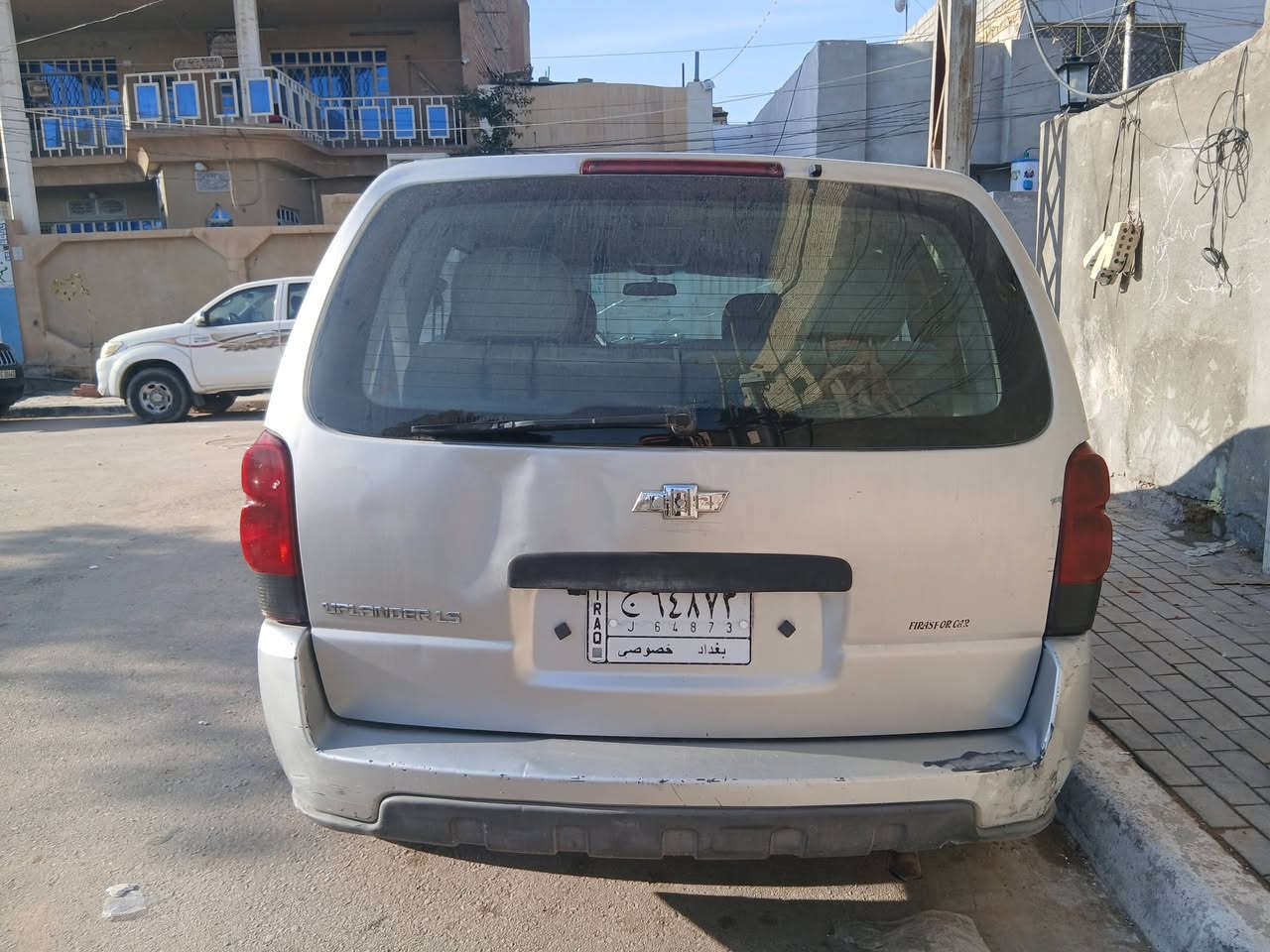 سلام عليكم أصدقائي عندي شوفر بلاندر ٢٠٧ للبيع محرك وكير حاويه توني شادهن  تبريد بس كمبريسر البدي مكفول طخه بصيطه يم خشم الجاملغ الايمن السعر ٥٥ وبيها مجال بصيط العنوان كربلاء حي الوفاء الاتصال ع الهاتف***********
