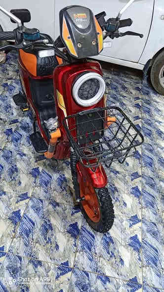 دراجه شحن للبيع جديده كلش وكيل اسبوع راح اخلي رقمه وشراي يتصل مكان ميسان العماره حي الحسن العسكري ***********
