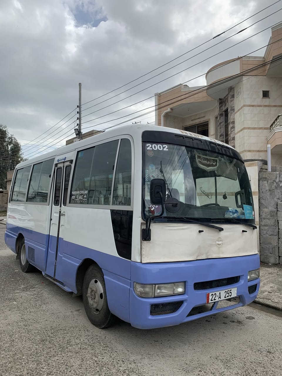 کۆستەر نیسان بەنزین و غازی ١٢٠ لیتری مۆدیل ٢٠٠٢ رەقەم ئەسلی  گێرو مەکینە و ئەکسل بەشەرت مەکینە تۆزیک بوخاری هەیە سیارە بێ سبوغ تەنها شینەکەی پەمپە  تەبرید بەشەرت  سێ گەرمی بیلادی و سەماعە سیارە ٦ تایی نوێ  هتد ژمارەی مۆبایل + واتساب ـ  ***********   ***********

