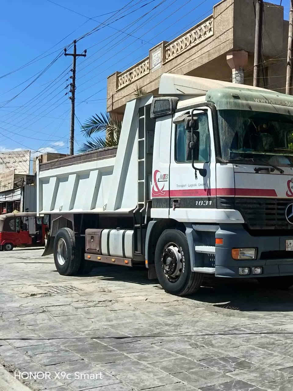 السلام عليكم اكتروز تك قلاب سياره مكفوله كفاله عامه موديل2000 سياره فول مواصفات حته الكشنات تدفئه وتبريد بلاد سياره جديده سبرنك خلفي وأمامي السعر350 اي استفسار***********
