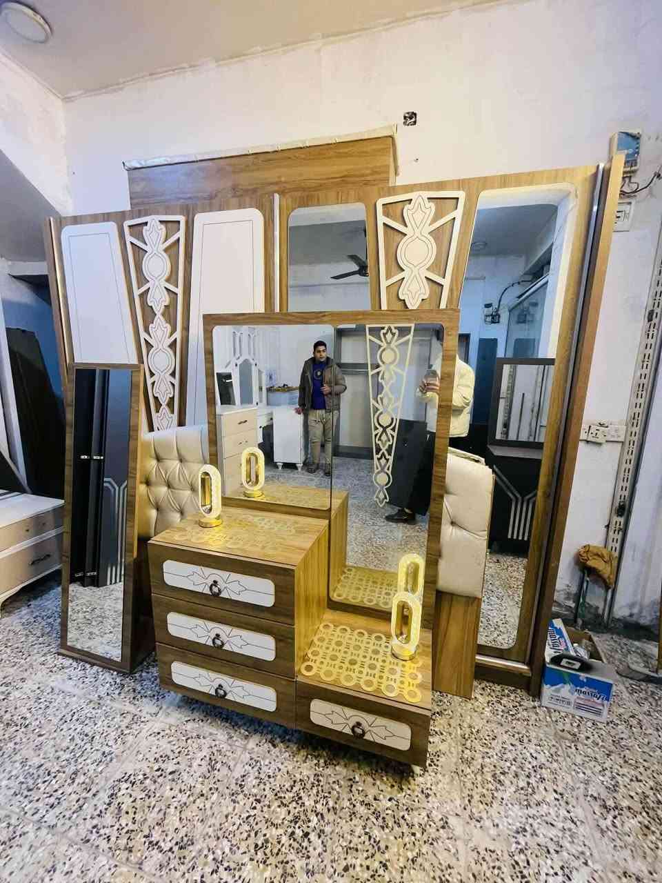 غرفه تركي عنوان بغداد نضافه 100/80توصيل مجاني داخل بغداد.. ومحافضات بكروا  ال شراي يتفضل وتساب ***********
