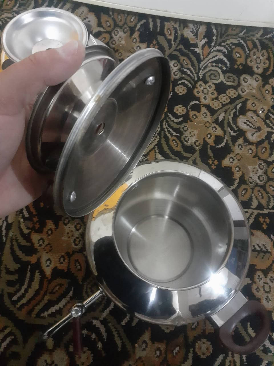 كتلي   ستيل   عدد  ٢    سعرهم   ٢٠  الف 
   ياخذ  ٣ ونص لتر
غير    مستعملات    
ممكن    يصير   القوري  مال  الجاي   فوكاه   مثل  السماور


**إذا كنت صاحب هذا الإعلان وتريد حذفه لأي سبب، رجاءا أرسل رسالة إلى الدعم الفني**