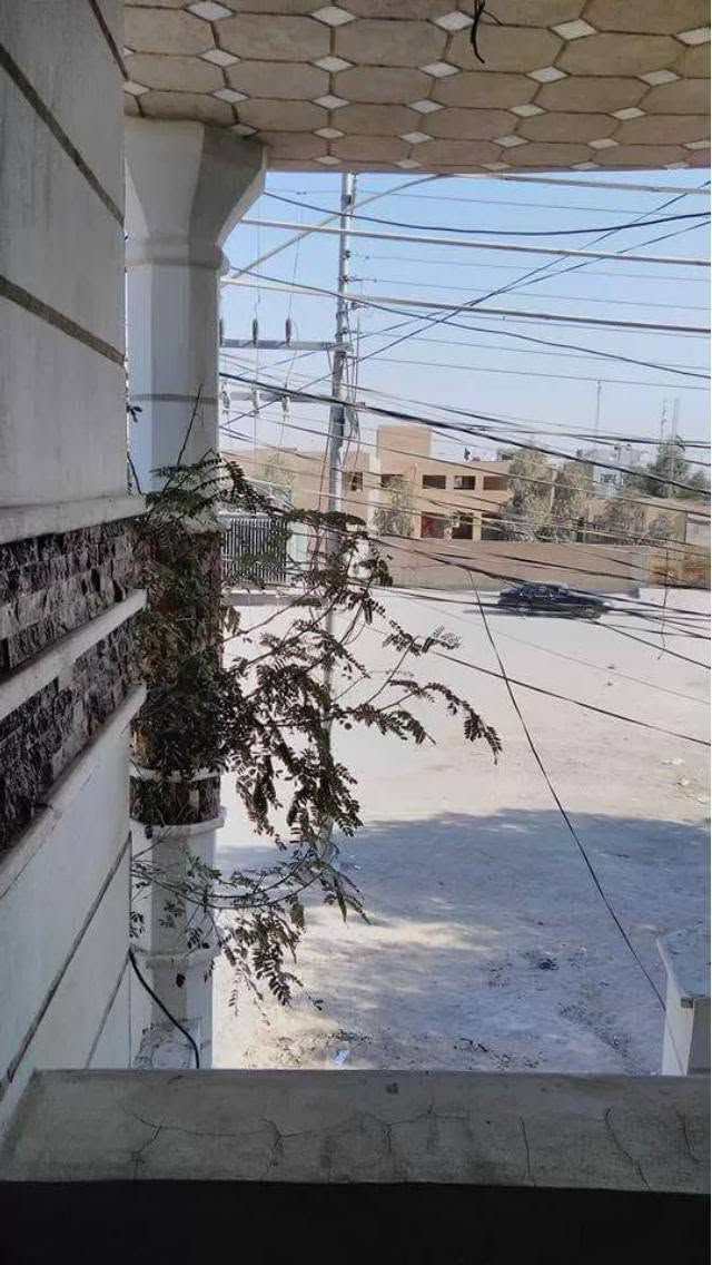 بيت ١٠٠م  ملحق حي الاطباء قرب مدرسة المجاهدين على ساحة ثالث بيت عن الشارع العام طابقين موضح بالصورالسعر١٩٠مليون وقابل للتفاوض***********
