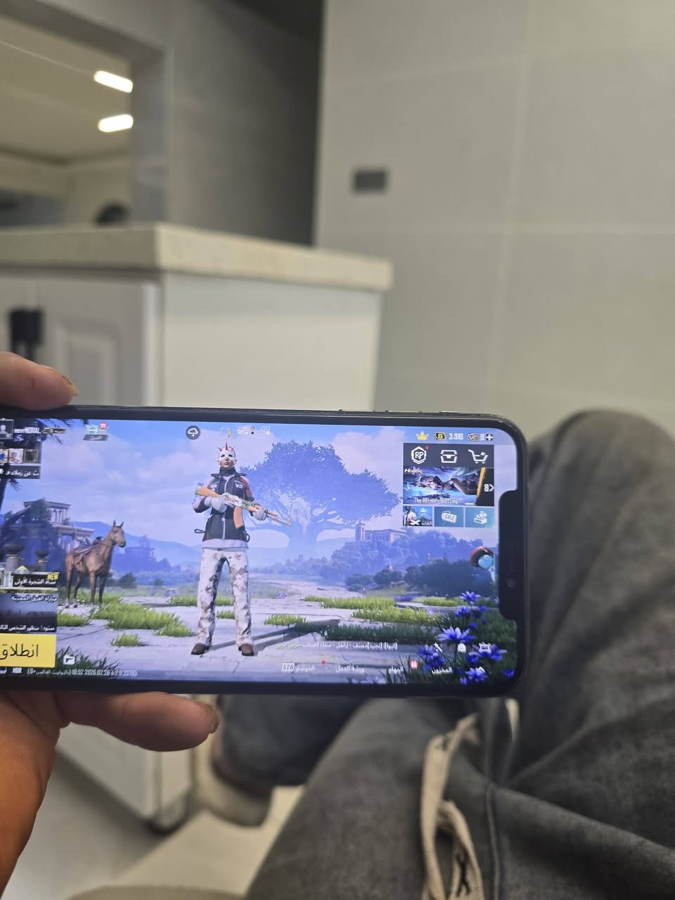 سلام عليكم ايفون اكس ماكس مراوس بدراجه ماكس حته لو عاطله او كايمه او كاطعه نار شعندك نزل 

مواصفات
ذاكره 256 
بطاريه 100
شاشه 3 خيارات 
*********** رقمي واتس اب او دز صوره وانا ادخلك خاص بالفيس
