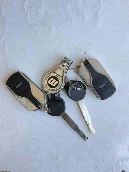 السلام عليكم
دراجة ان ماكس 2023 بحالة الوكالة مكفولة كفالة عامة 
ملحقات كاملة 
بصمتين تشغيل عن بعد + عدة صيانة 

السعر مليون و 200 وبيها مجال بسيط للشراي
***********
