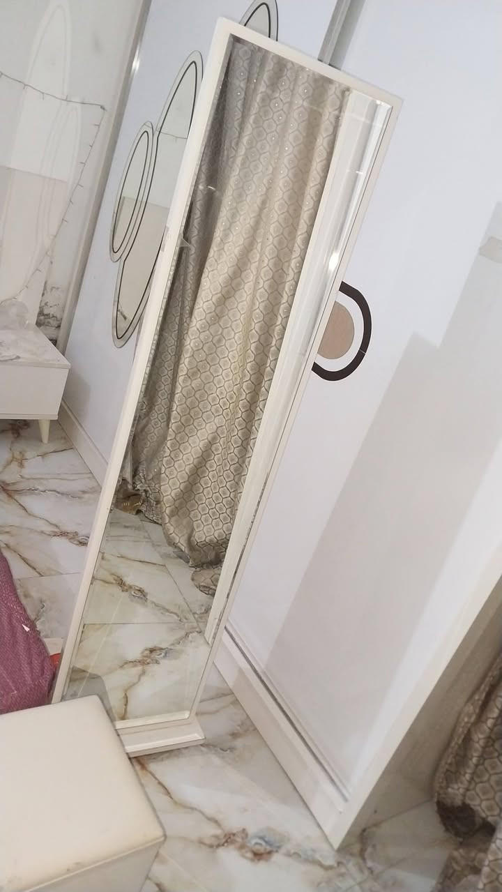 السلام عليكم. غرفة تركية للبيع نظيفة مابيها اي ضرر مستخدمة شي قليل ٨ قطع السعر ٥٧٥


**إذا كنت صاحب هذا الإعلان وتريد حذفه لأي سبب، رجاءا أرسل رسالة إلى الدعم الفني**