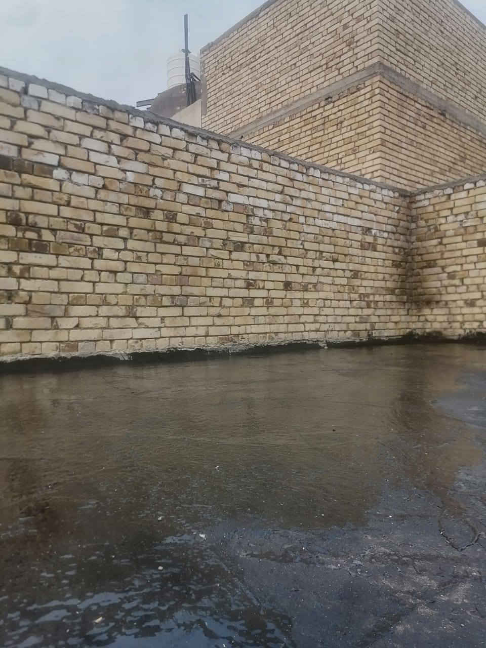 السلام عليكم نعمل تنضيف السطوح وتزفيت كافت السطوح ناصريه مركز رقم الهاتف ***********
