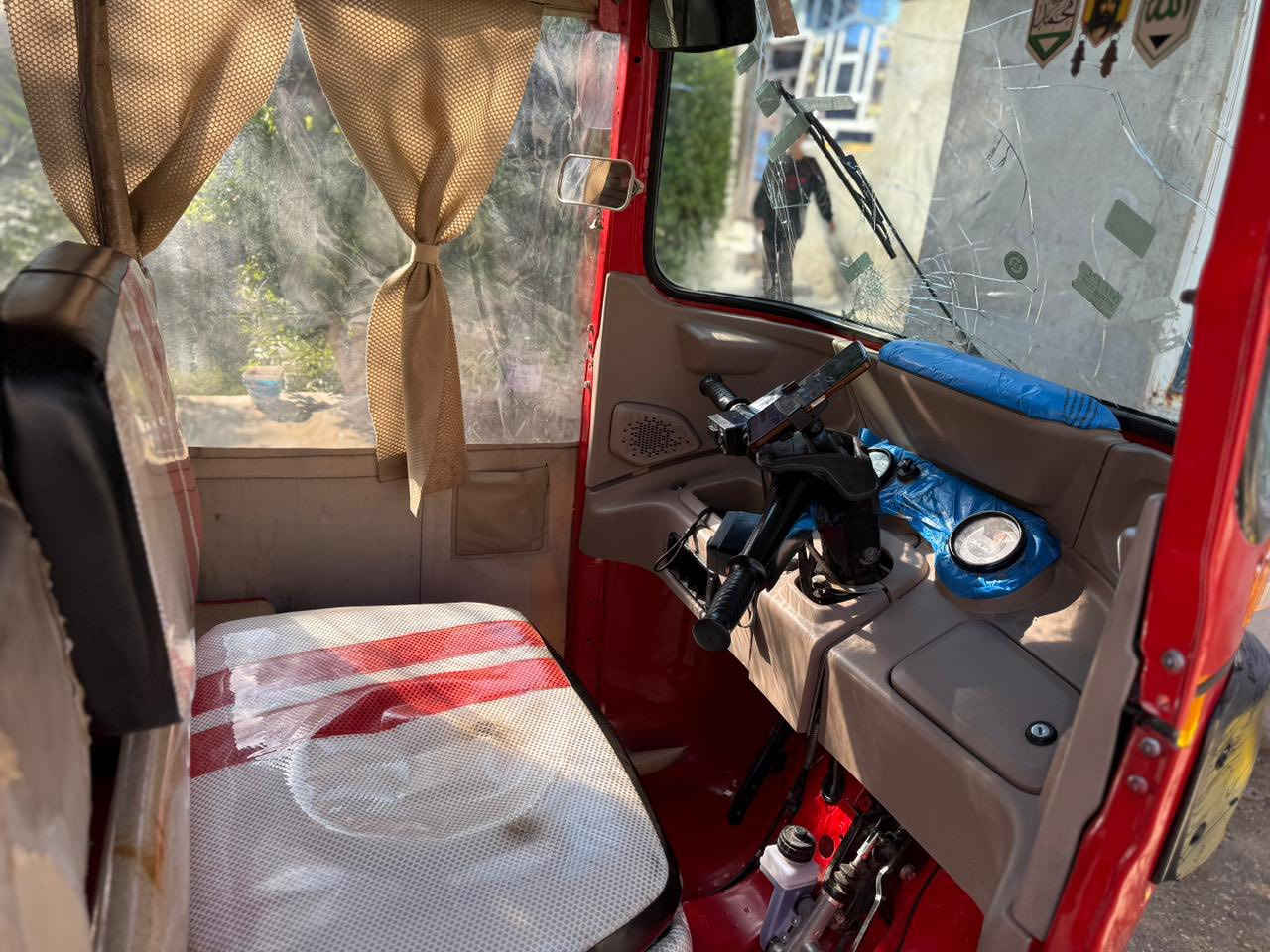 تكتك البيع ٢٢رقم بغداد بسمي تكتك مكفوله كفاله عامه عده ضربه بل الغد ليمنه  مكاني ديالى خان بني سعد لاستفسار ***********
