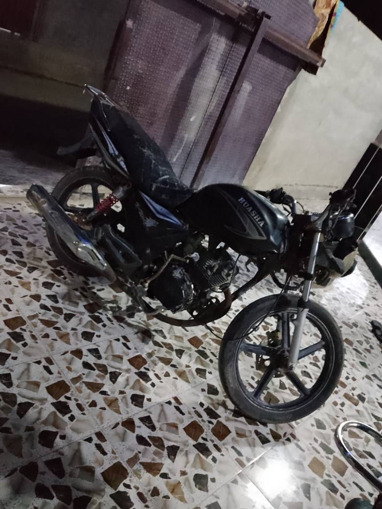 السلام عليكم دراجه سيجي البيع وراق كامله حته ترقم دراجه شغاله مكان ديالئ خان بني سعد  سعر 220 بيه مجال حك الجيه


**إذا كنت صاحب هذا الإعلان وتريد حذفه لأي سبب، رجاءا أرسل رسالة إلى الدعم الفني**