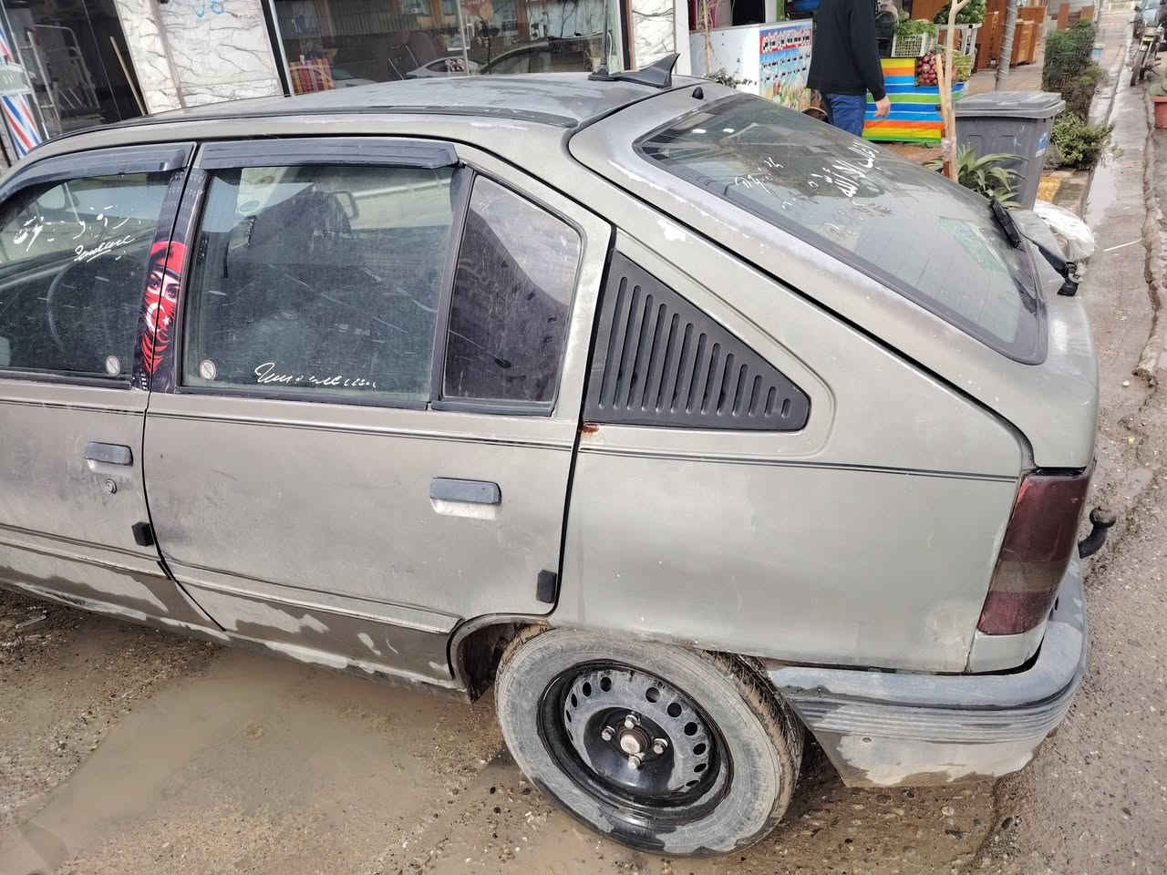 كاديت للبيع اني الشرعي كابون بانزين سنويه 28 عضم بدون صبغ 
كير شرط محرك اثر بخار عنوان موصل الايمن
السعر 27 بيها مجال *********** واتساب
