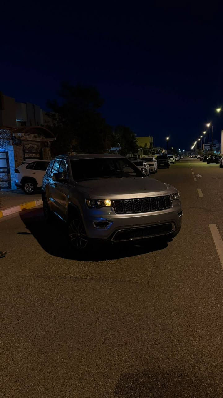 ‎جيب كراند شيروكي مديل ٢٠١٨ نظيفة ماشية ١٢٥ كيلو متر السعر مذكور اقرة التفاصيل‎ البصرة, العراق


**إذا كنت صاحب هذا الإعلان وتريد حذفه لأي سبب، رجاءا أرسل رسالة إلى الدعم الفني**