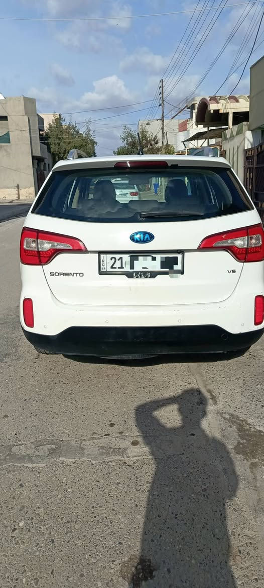 سلام عليكم للبيع سورنتو 2013 سنويه جديد هزه جديد سياره خير من الله مابي اي ناقص كير محرك مامفتوح محرك 6. فول موصفات بصمه بانوراما كشن كهرباء سونار بلصوره مكان كركوك سعر خابرني ***********
