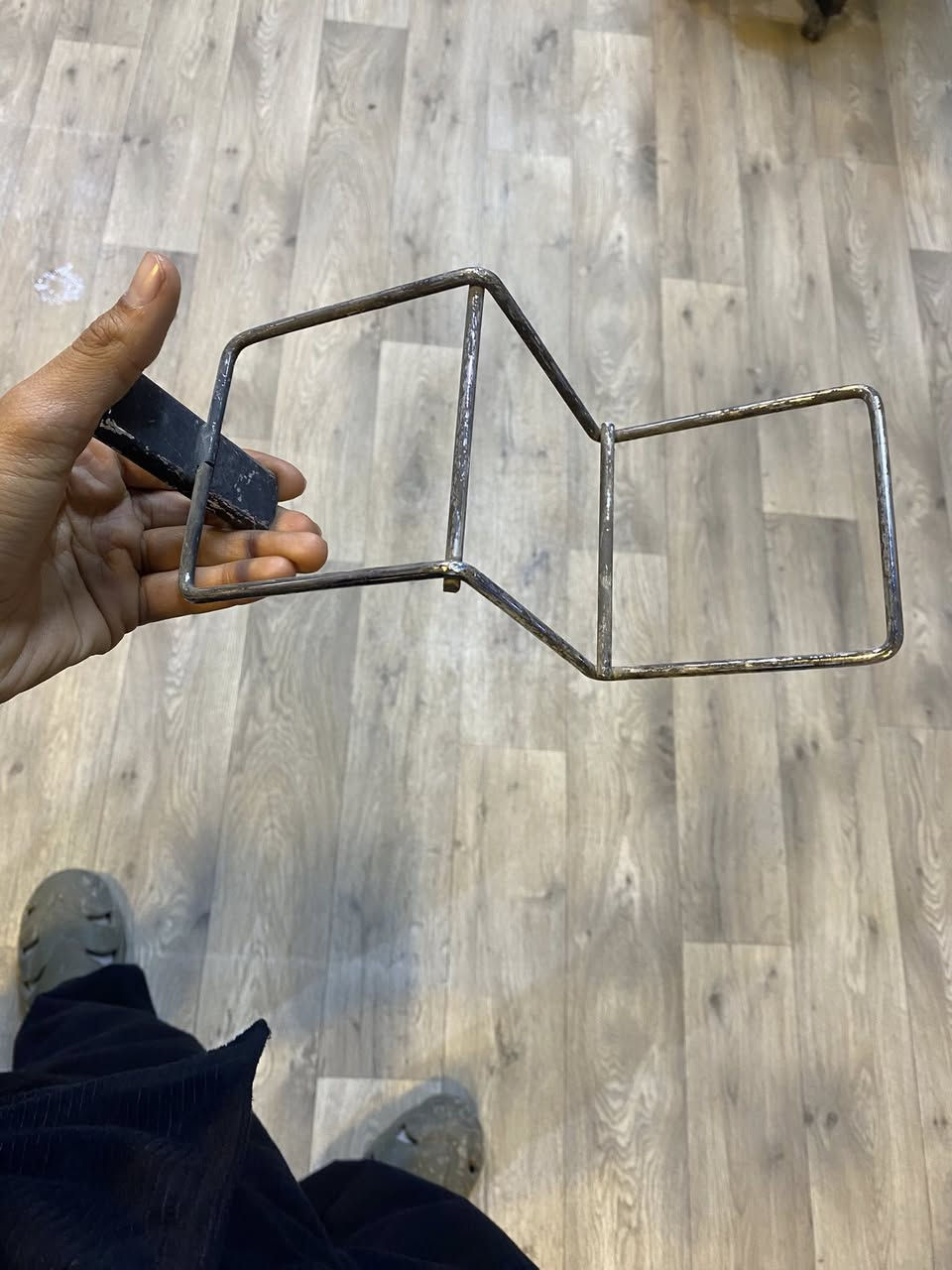 السلام عليكم عندي كميه من هذا الستاند تقريبا 300 او اقل سعر القطعه 1000 يوجد توصيل ***********
