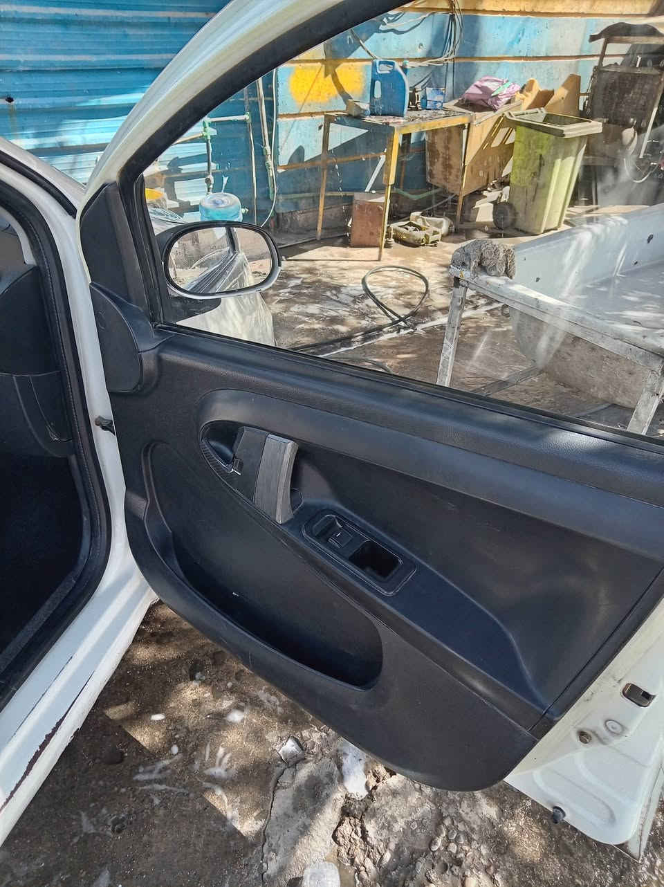 ااسلام عليكم عندي سياره بأنه كروز ٢٠١٣ نظيفه  جدا رقم إنكليزي والتحويل ثاني يوم رقم ديالي مشروع وطني محرك وكير مكفوالات كير عادي محرك ١٦٠٠ تبريد ثليج
سعرها 42& 
*********** بغداد / السيديه
